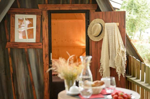 1 Cottage + Cabane<br /><strong>« Offre Famille »</strong>